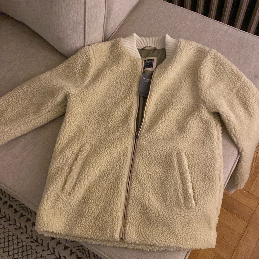 Abercrombie sherpa bomber jacket